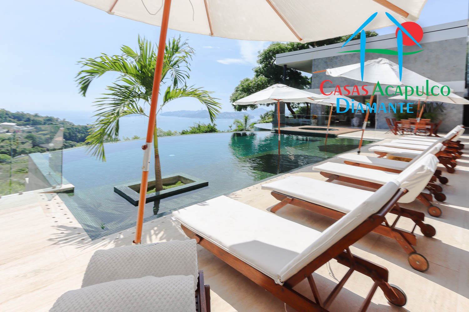 La Roqueta - Alberca y asoleadero 27